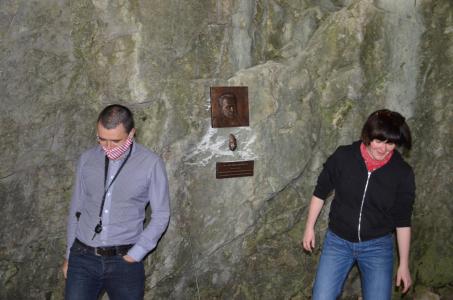 Pamětní deska K. Valocha v Kůlně