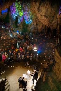 Jaroslav Svěcený: Ve znamení argentinského tanga v Eliščině jeskyni, 2023