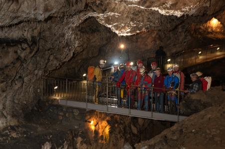 Jeskyňáři Jan Sirotek a Petr Chmel na extrémní cestě od propadání Sloupského potoka po vývěr Punkvy, 15. 10. 2023