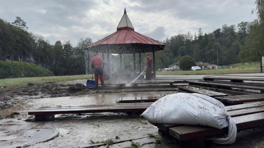 Povodeň před Sloupsko-šošůvskými jeskyněmi, září 2024 - odstraňování škod