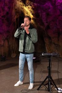 Ondřej Ruml: Nahubu ve Sloupských jeskyních, 8. 6. 2025